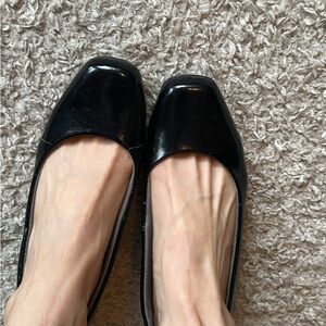 Elegant Black Women's Flats